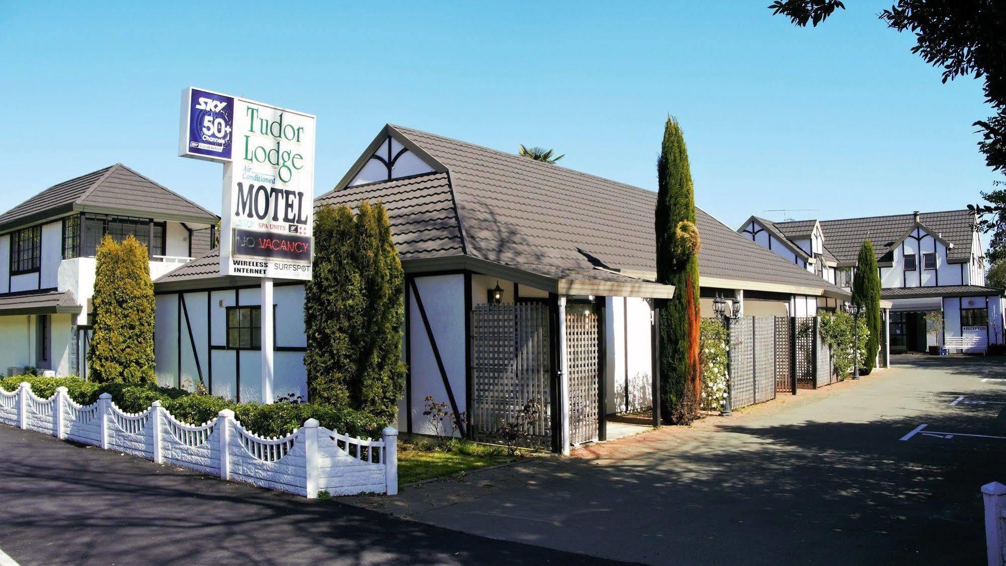 Tudor Lodge Motel Nelson Exterior foto